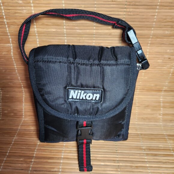 Nikon Camera Bag Padded Compact Carry Case 6" Wide x 6.5" Tall x 2 3/4" Deep - Picture 2 of 7